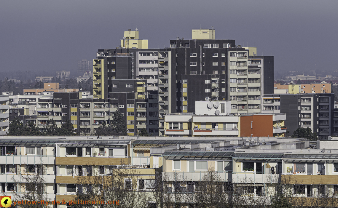 19.01.2025 - das Marx-Zentrum und Wohnanlage am Karl-Marx-Ring in Neuperlach