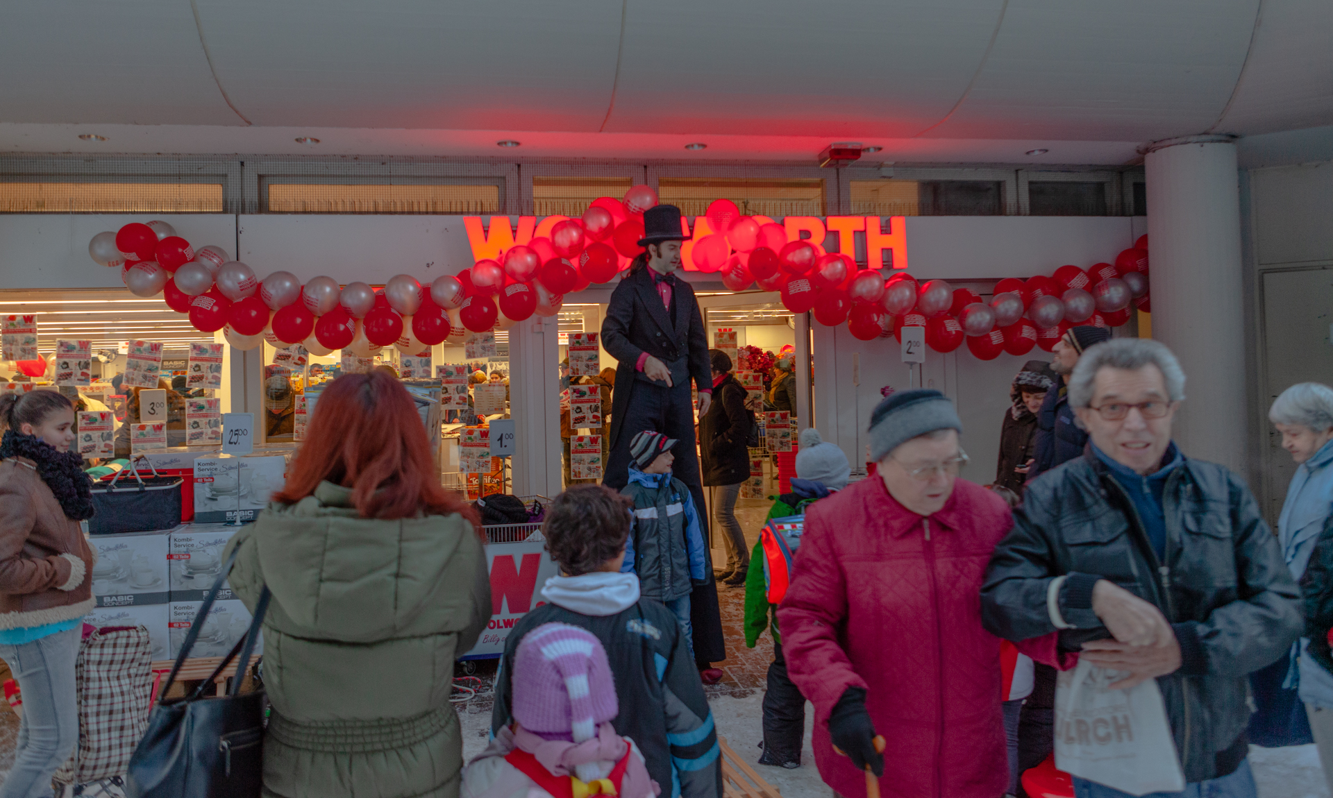 12.12.2012 - Eröffnung des Woolworth in unserem Marx-Zentrum