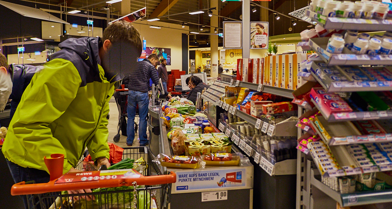 Miss Payback mit neuem Arbeitsplatz 23.12.2017 Miss Payback mit neuem Arbeitsplatz 23.12.2017