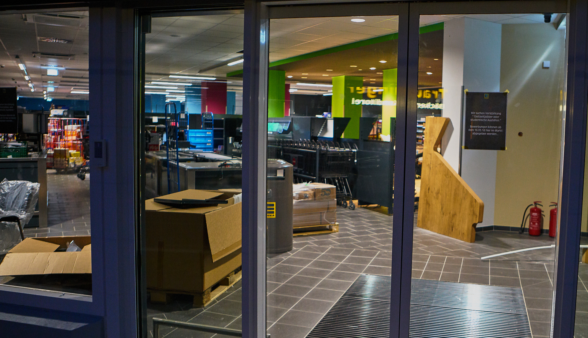 EDEKA-Sanierung im Marx-Zentrum. Ein neuer Laden entsteht.