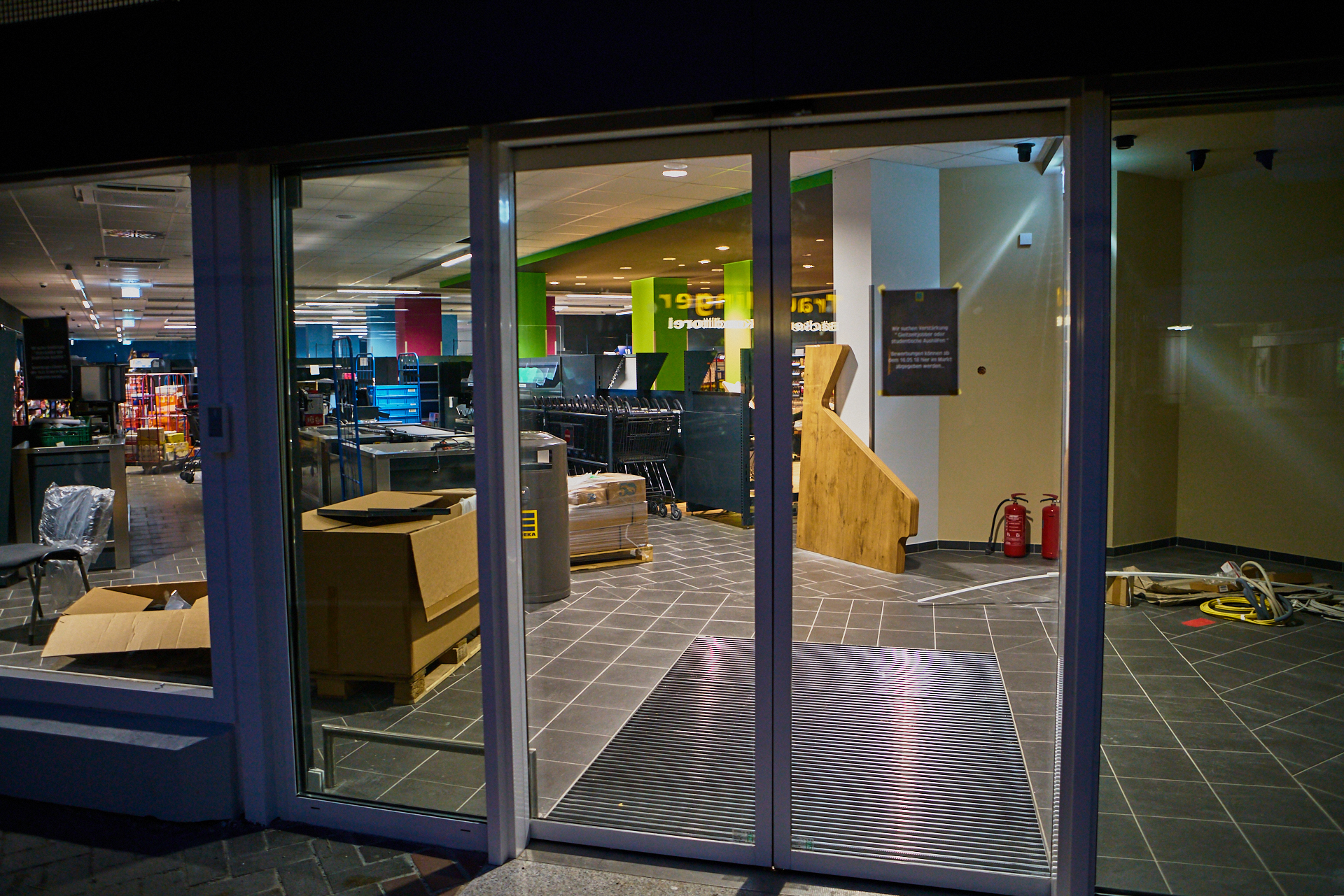 EDEKA-Sanierung im Marx-Zentrum. Ein neuer Laden entsteht.