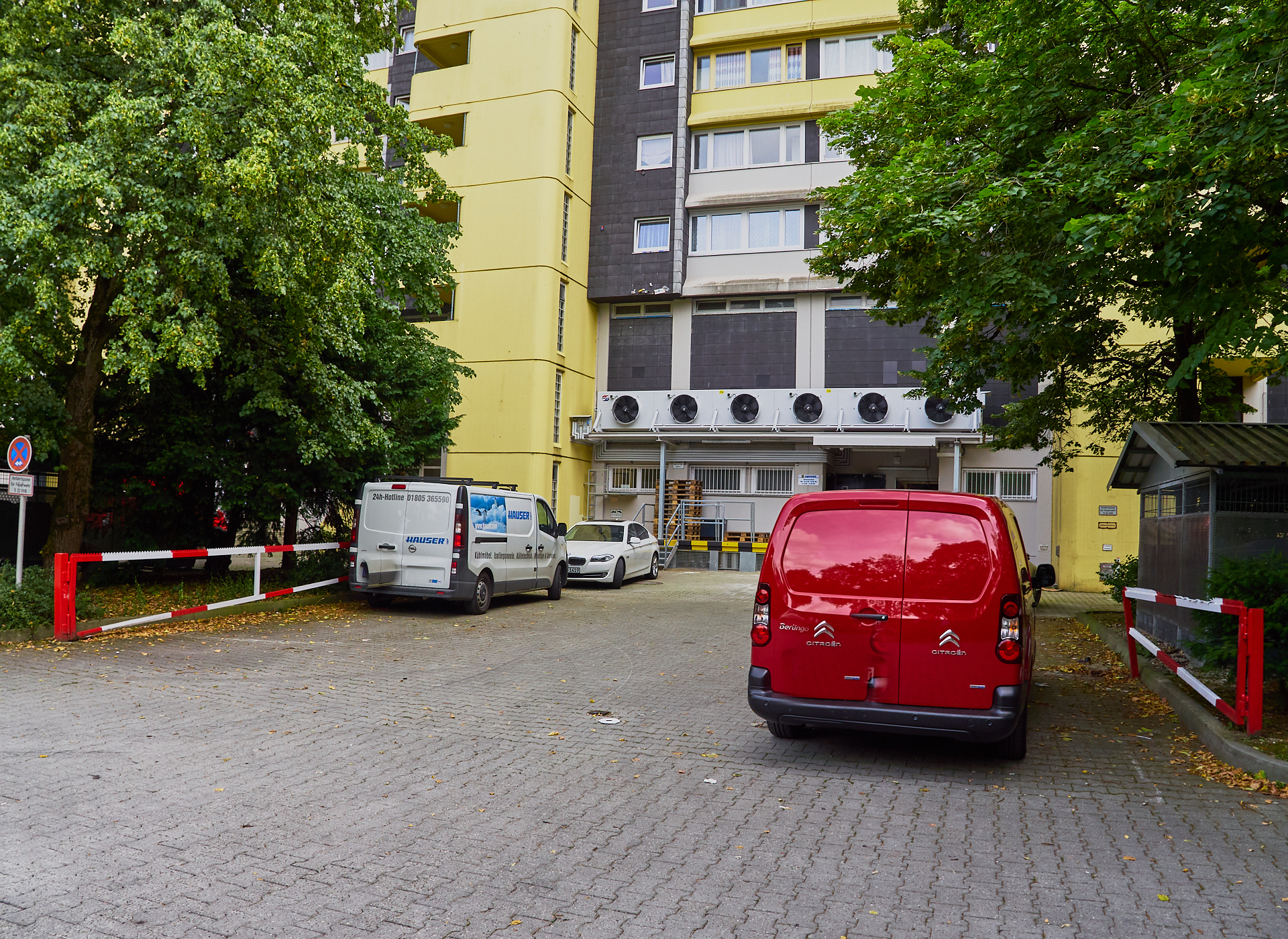 Marx-Zentrum, Peschelanger, EDEKA Sanierung, EDEKA express, Einkaufscenter