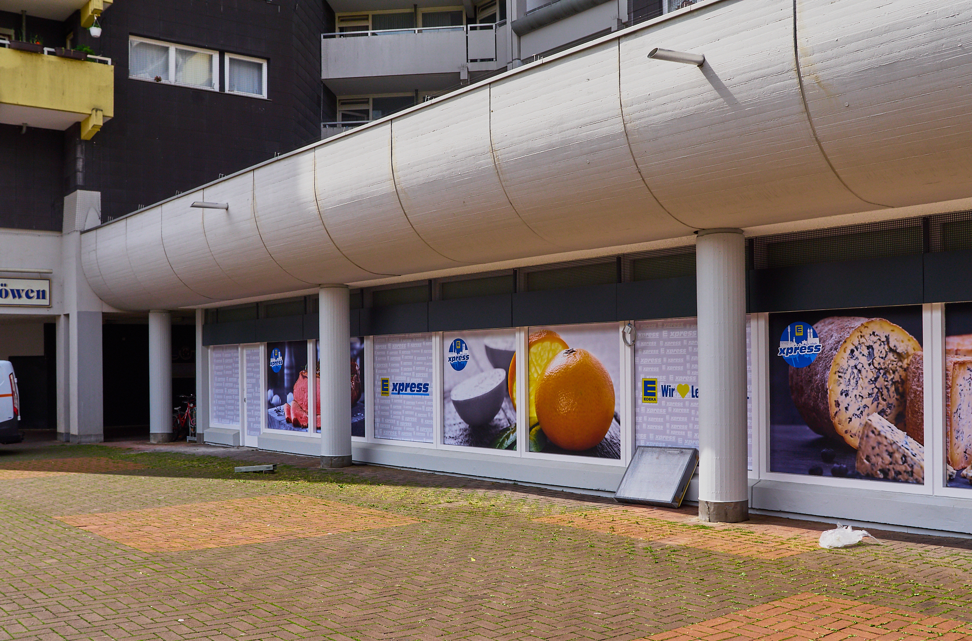 Marx-Zentrum, Peschelanger, EDEKA Sanierung, EDEKA express, Einkaufscenter