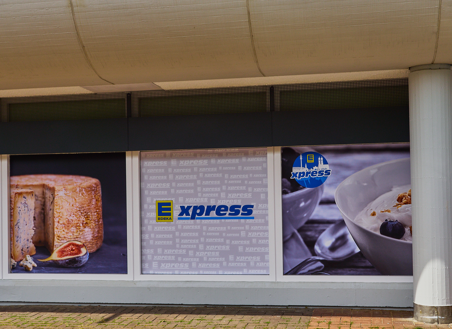 Marx-Zentrum, Peschelanger, EDEKA Sanierung, EDEKA express, Einkaufscenter