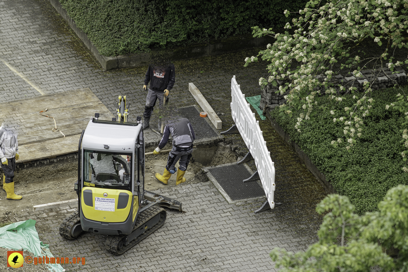 07.05.2024 - Tiefgaragensanierung am Karl-Marx-Ring 52-62 in Neuperlach